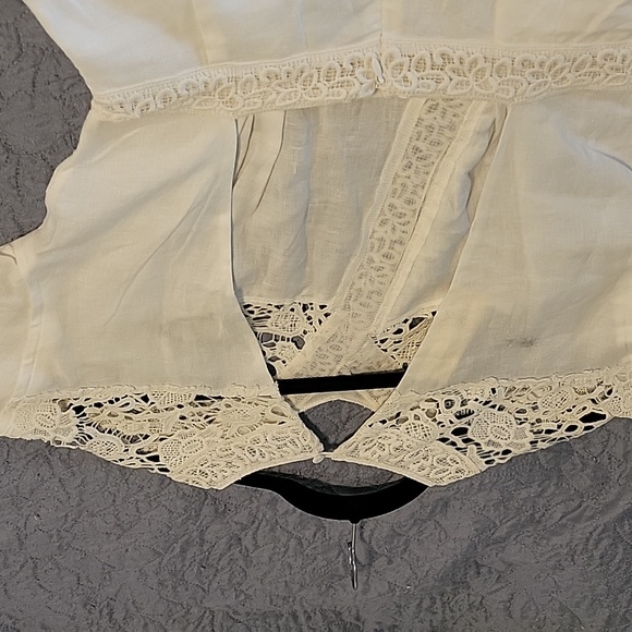 White lining romper - Picture 4 of 9